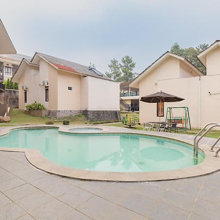 Urbanview Hotel Inkoppabri Cisarua Puncak Exteriör bild