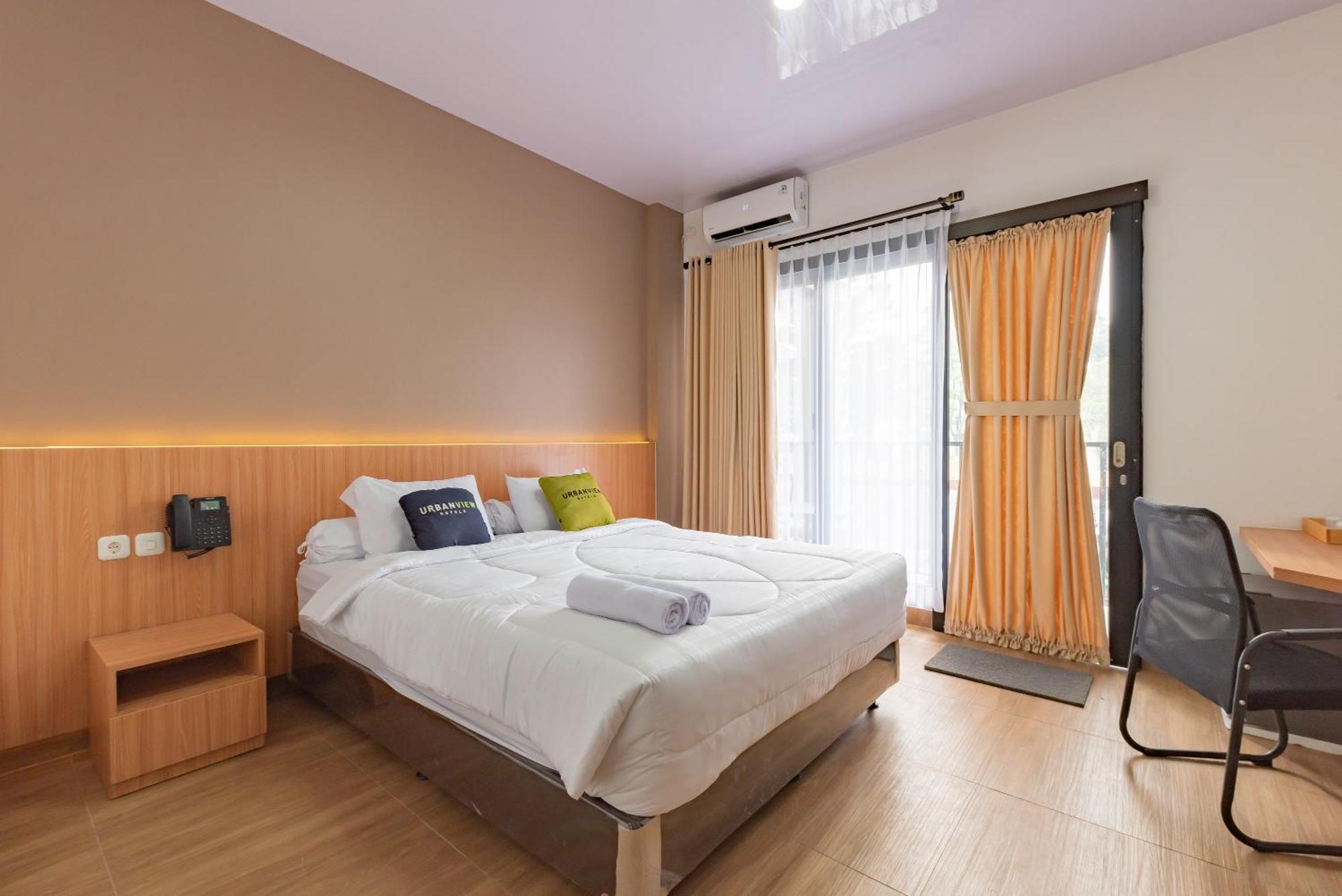 Urbanview Hotel Inkoppabri Cisarua Puncak Exteriör bild