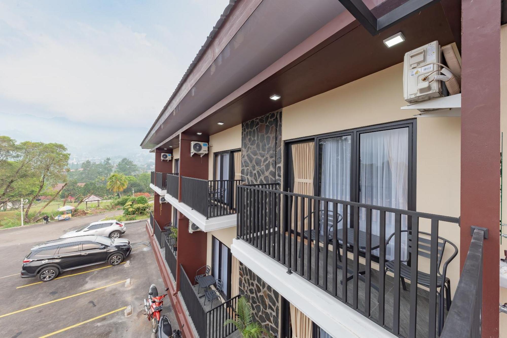 Urbanview Hotel Inkoppabri Cisarua Puncak Exteriör bild
