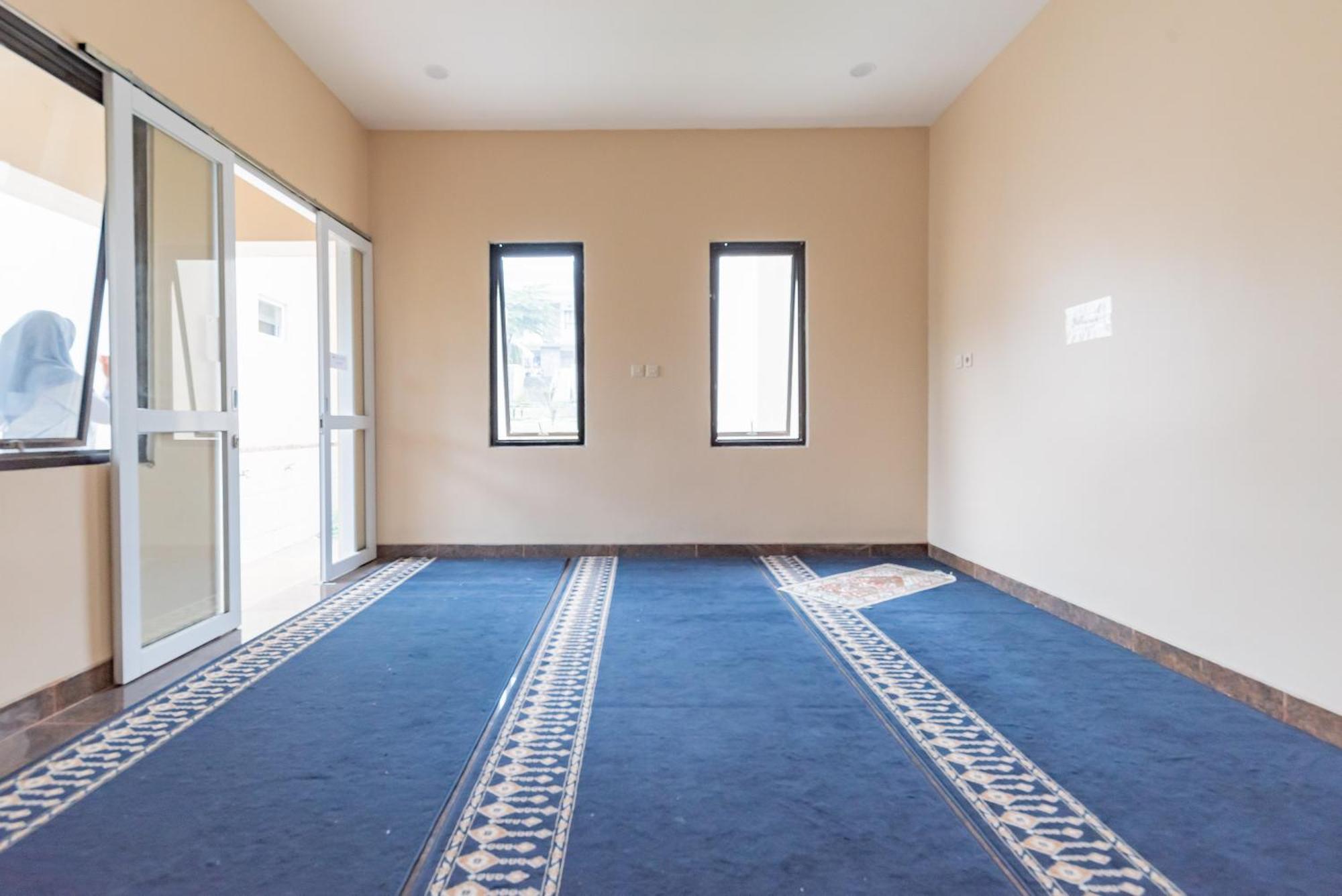 Urbanview Hotel Inkoppabri Cisarua Puncak Exteriör bild